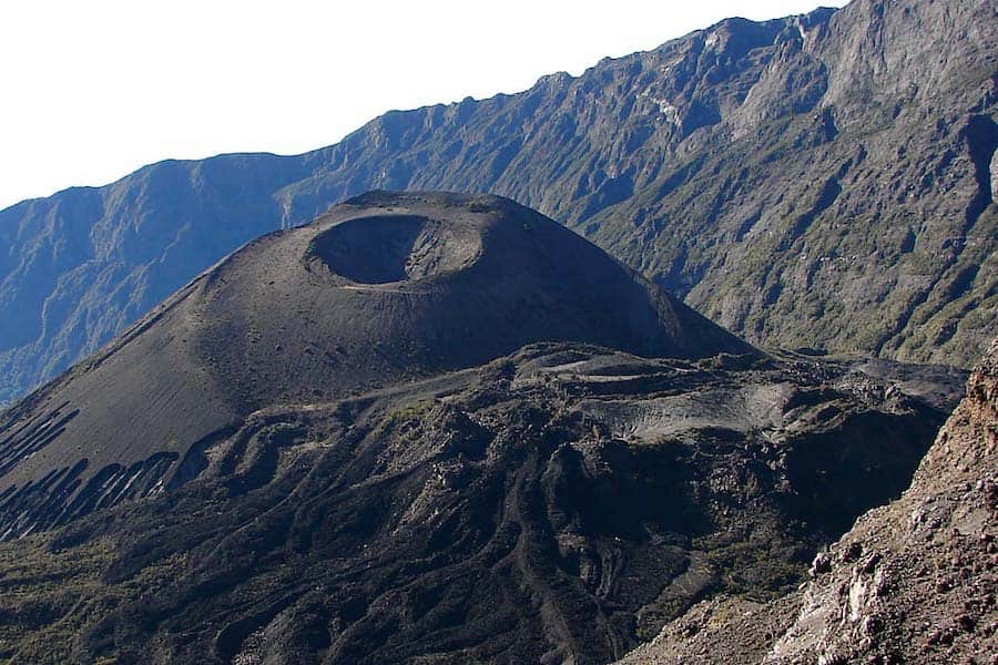 Crater, Mount Meru