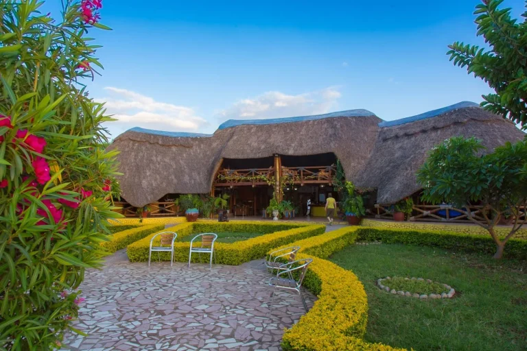 Manyara Lakeview Lodge — photo 1